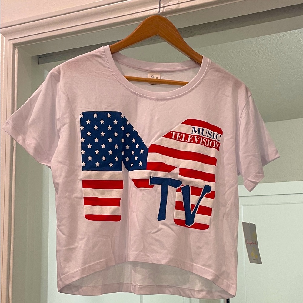 Brand new, never worn, with tags. Vintage type White MTV Graphic T-Shirt